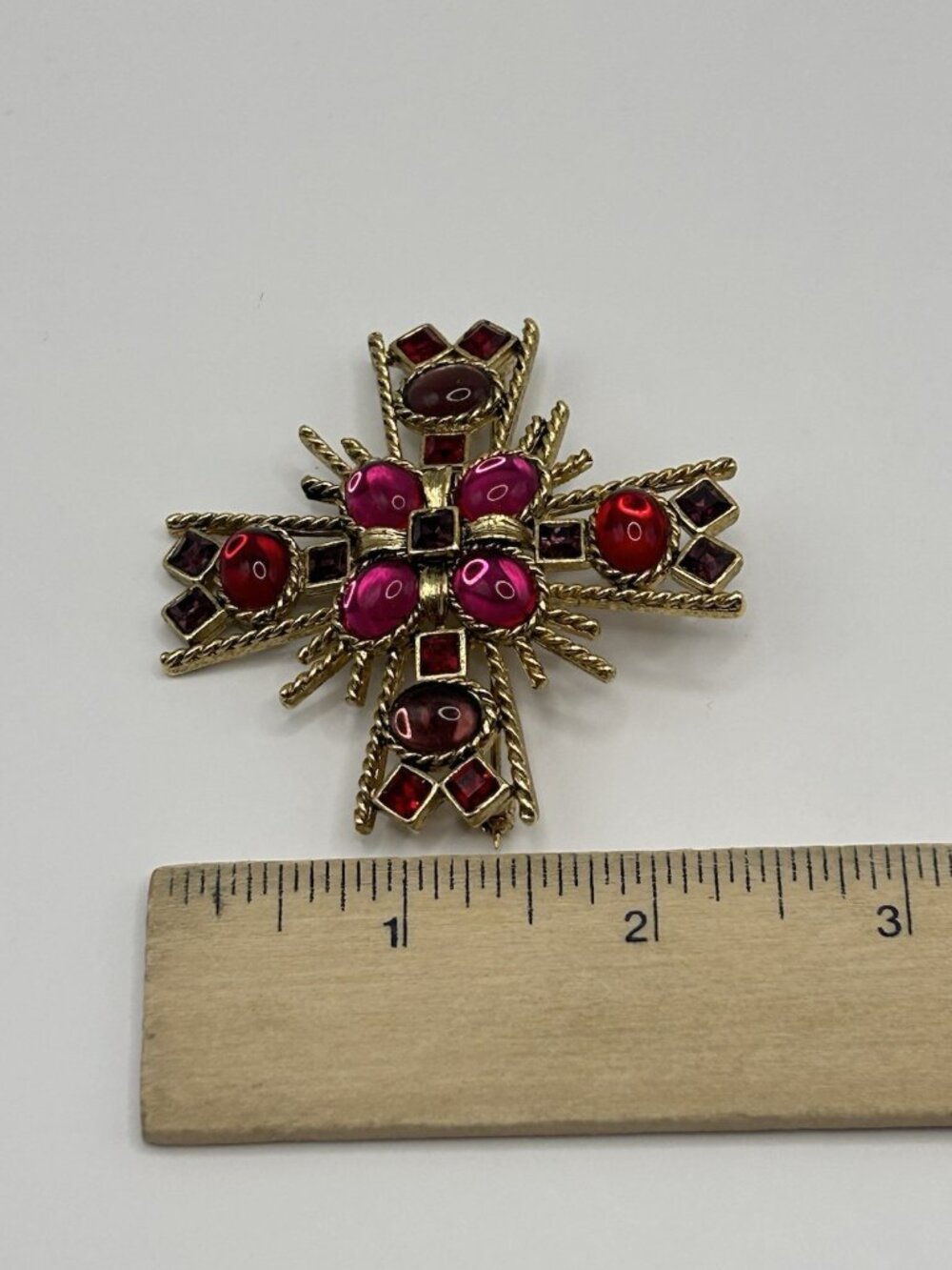 BYZANTINE MALTESE Cross Brooch Gold Tone Pink Red Purple Violet Cabochon Crystal - Picture 14 of 14